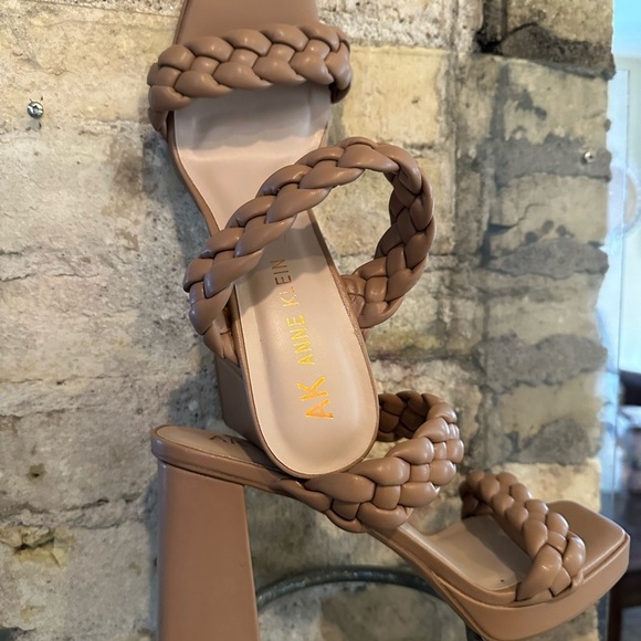 Anne Klein Women's Tan Braided Sandals - Picture 5 of 7